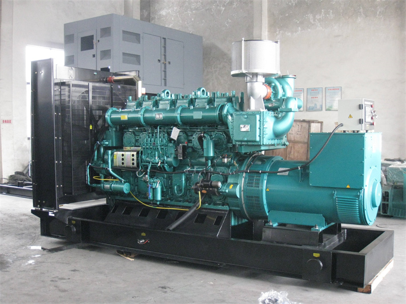 郭河镇200KW 柴油发电机的油耗是多少？
