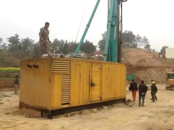郭河镇如何判断水冷式机油散热器密封件是否需要更换？